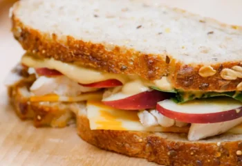 Chicken Apple & Cheddar Sandwich