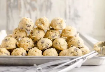Milk Chocolate Chip Cookie Dough (18 Cookies)