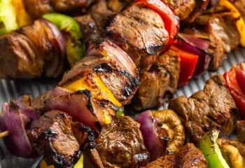 Steak Tip & Vegetable Skewers (4 Skewers)